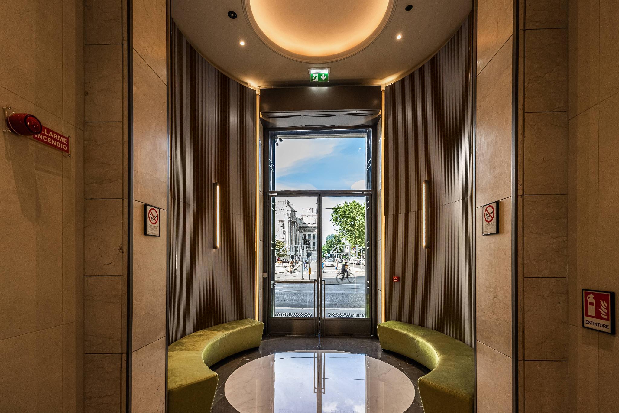 HD8 Hotel Milano Esterno foto